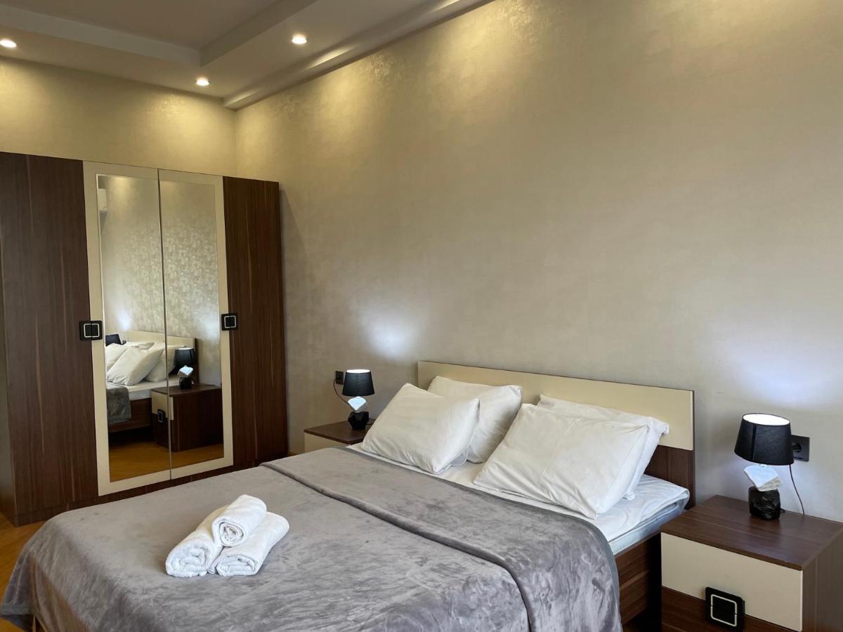 Ferragamo Apartment Baku Bagian luar foto